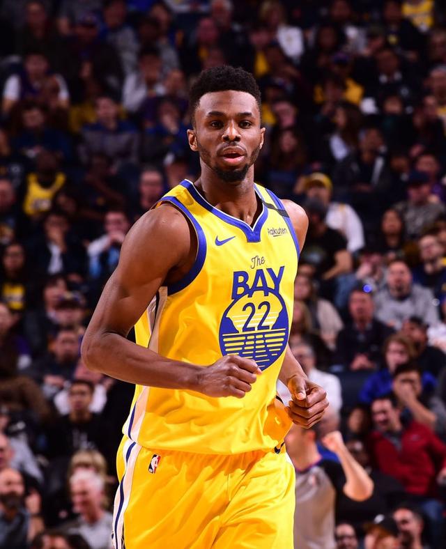 跟队记者：拉比奥大概率不会参加对阵恩泰拉的友谊赛（队记：拉比奥大概率缺席与恩泰拉的热身赛）