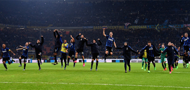 官方：阿贾克斯主帅海廷加下课；带队本赛季欧冠四战全败（阿贾克斯官宣主帅海廷加下课，本季欧冠四战皆负）