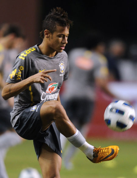 赛后情书：曼联偷的角球侥幸拿到一分！车子拜仁啃下硬仗（赛后手记：曼联偷袭角球惊险抢到一分，切尔西与拜仁硬仗告捷）