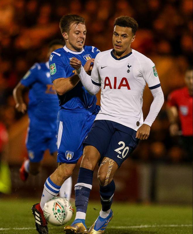 球星赛后感谢队友：这是团队的胜利（球星赛后致谢队友：胜利属于整个团队）