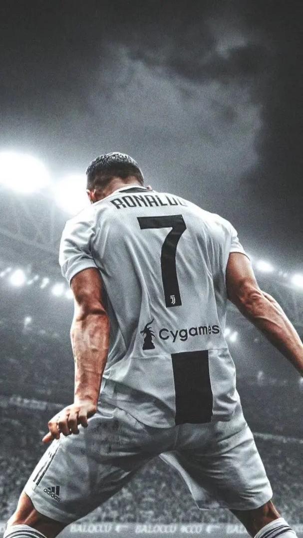 米体：梅努想加盟那不勒斯，麦克托米奈的成功是吸引他的因素（米体：麦克托米奈成功在前，梅努有意投奔那不勒斯）