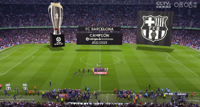 记者：至少有12家俱乐部有意梅努，球员本人首选那不勒斯（多达12家俱乐部竞逐梅努，球员本人更倾向那不勒斯）